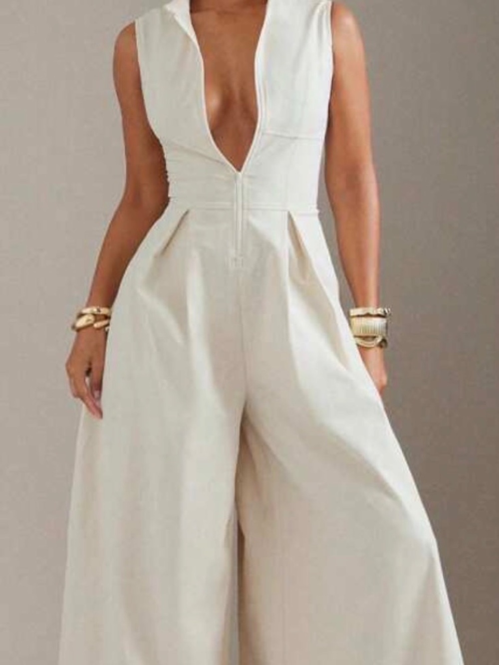 Wide Leg Zip Front Sleeveless Jumpsuit - Picture 2 of 7